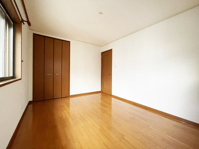 八万町橋本一戸建の居間・リビング