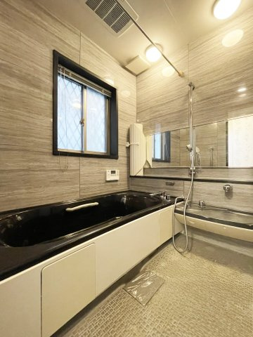 八万町橋本一戸建の浴室