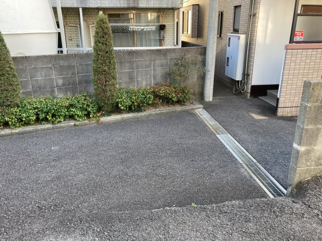 朝日ヶ丘2丁目　ブルースカイの外観