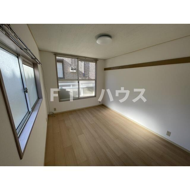コーポ四季の居間・リビング