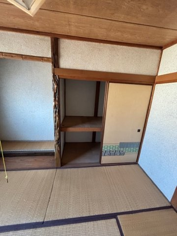 高槻市宮之川原1丁目　中古戸建の和室|柔らかい畳が心地よい和室