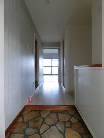 ツイン88N棟の玄関