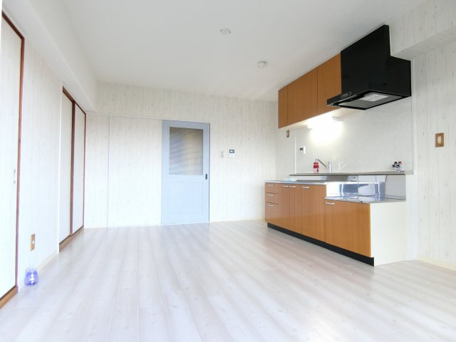 ツイン88N棟の居間・リビング