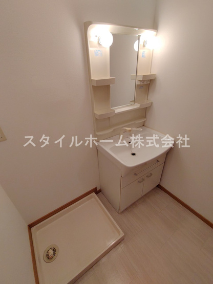 【洗面所】 | ユトリロ野田 | 別部屋写真です。