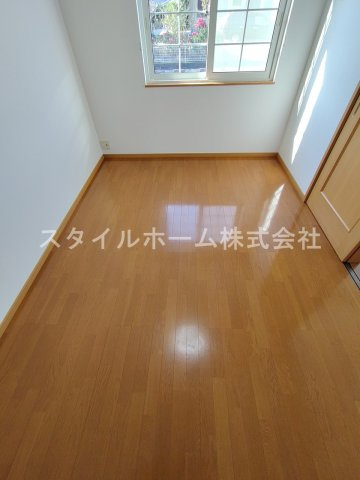 【居間・リビング】 | ユトリロ野田 | 別部屋写真です。