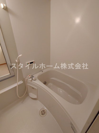 【浴室】 | ユトリロ野田 | 別部屋写真です。