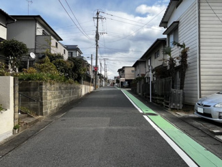 【前面道路含む現地写真】
