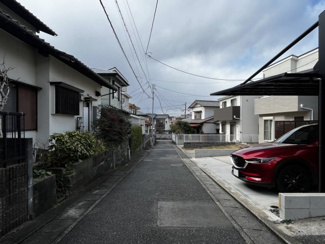 【前面道路含む現地写真】