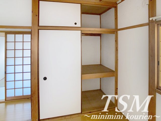 日新町一戸建貸家の収納