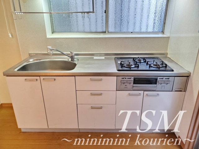 日新町一戸建貸家のキッチン