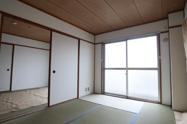 ローズハイツの和室