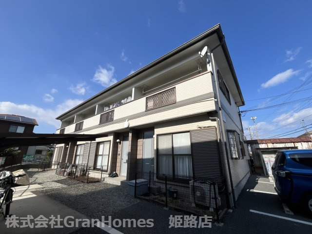 アベニュー安室の外観