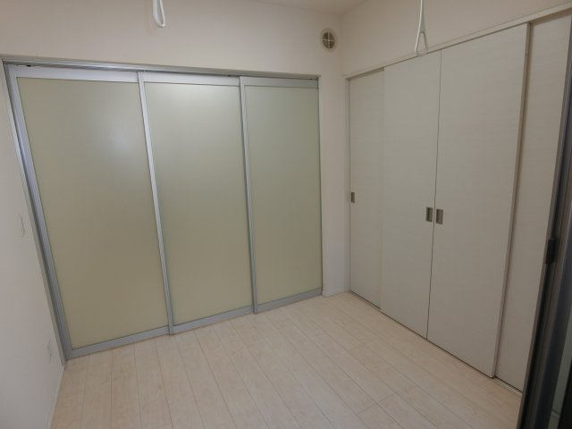 ビイルーム武蔵小杉の寝室