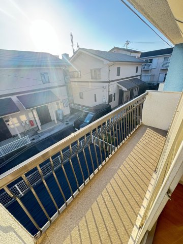 【バルコニー】