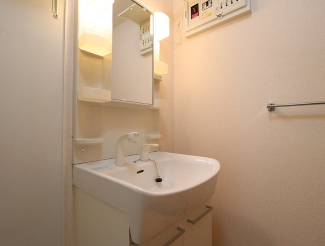 エイレネの洗面所|脱衣スペースもあります