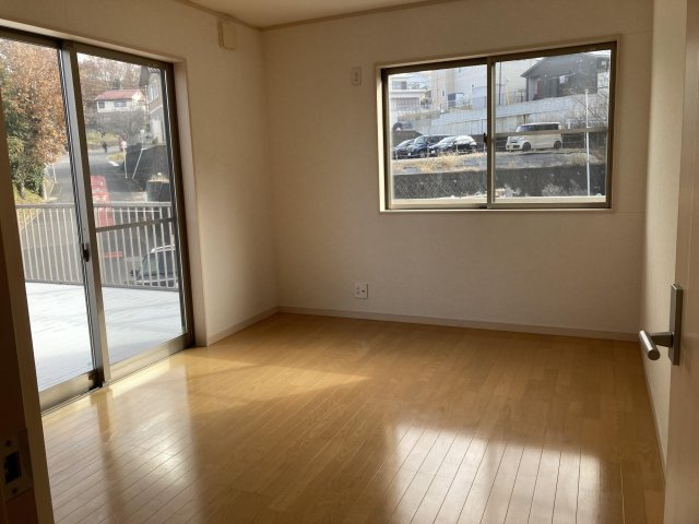 　☆西尾町中古戸建　(３ＬＤＫ　ロフト付き）☆の洋室