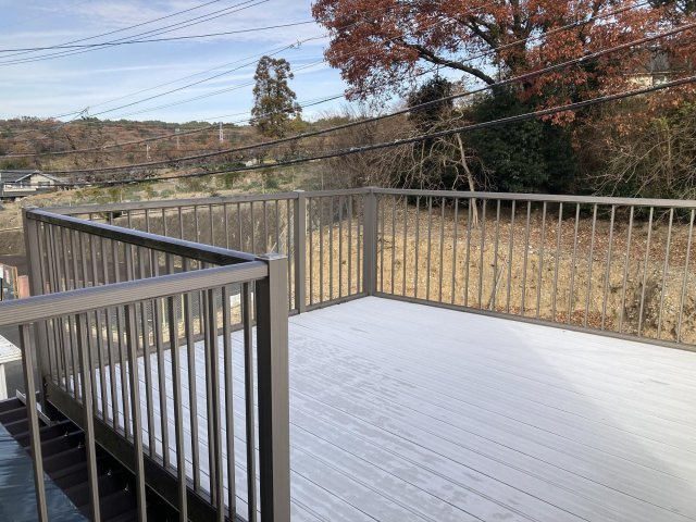 【バルコニー】