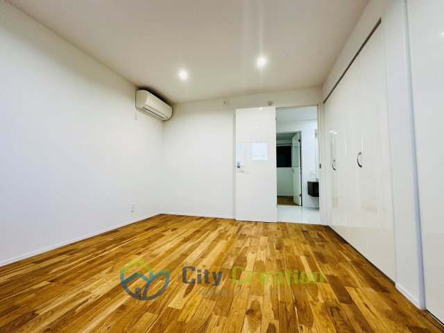 オーシャンビュー！材木座の高台にあるリフォーム済み海近住宅の洋室