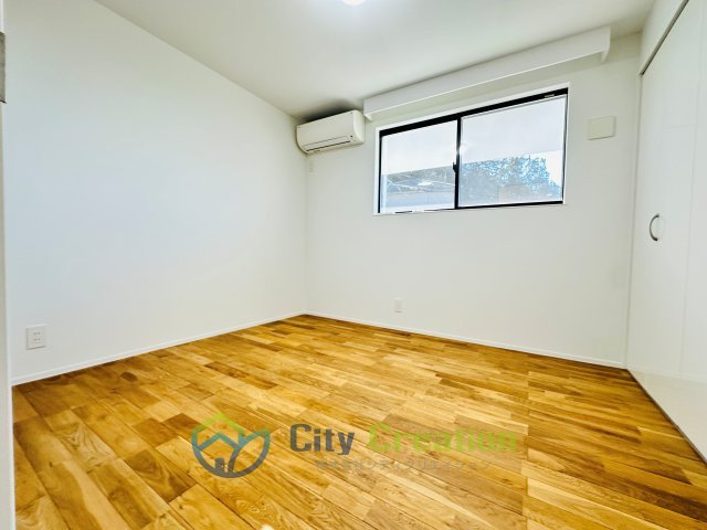 オーシャンビュー！材木座の高台にあるリフォーム済み海近住宅の洋室