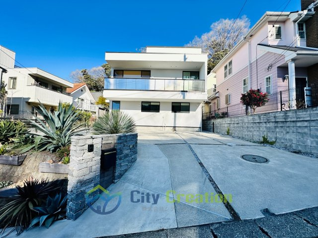 オーシャンビュー！材木座の高台にあるリフォーム済み海近住宅の外観