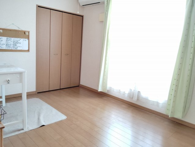 【中古戸建】加須市上樋遣川の洋室|■2階洋室