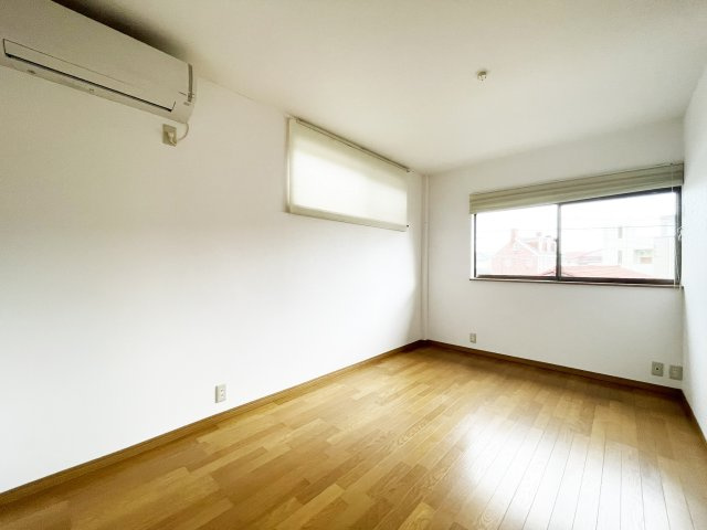 八万町内浜一戸建の居間・リビング