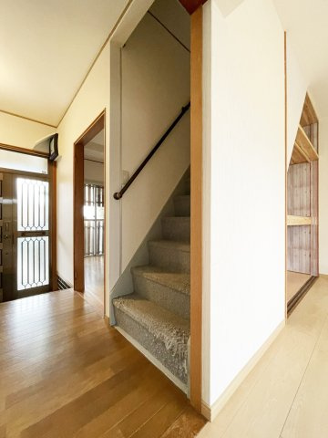 八万町内浜一戸建の内装