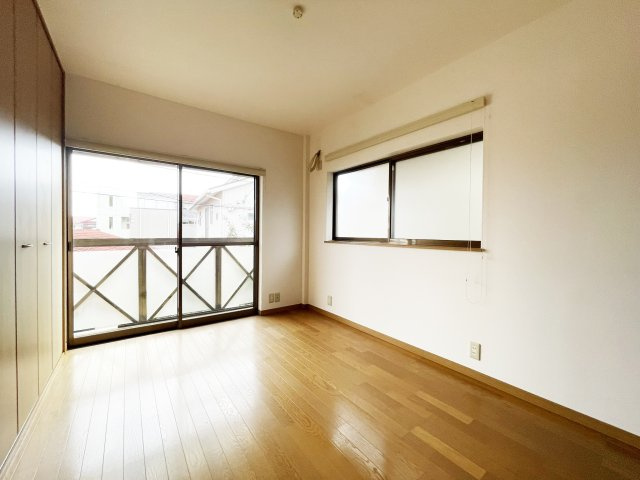 八万町内浜一戸建の居間・リビング