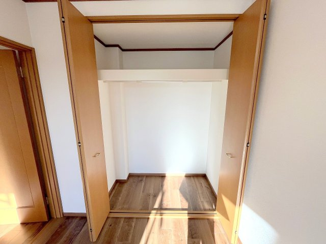 昭島市緑町２丁目の中古一戸建の収納