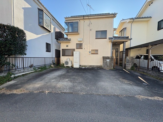 【外観】 | 販売されている全ての土地が、宅地用の土地であるとは限りません。都市計画法に基づき、基本的に住宅を建てることができるのは土地計画区であることに加え、市街化区域として定められている地域のみとなっています。