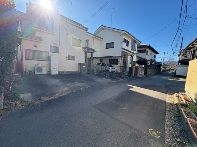 【外観】 | 物件の詳細については、現地を見てわかること以外に、役所や法務局などで調べないとわからないことがあります。そのため、現地に行く場合は、もしこの物件を買ったらどのような生活ができるかをイメージしましょう。