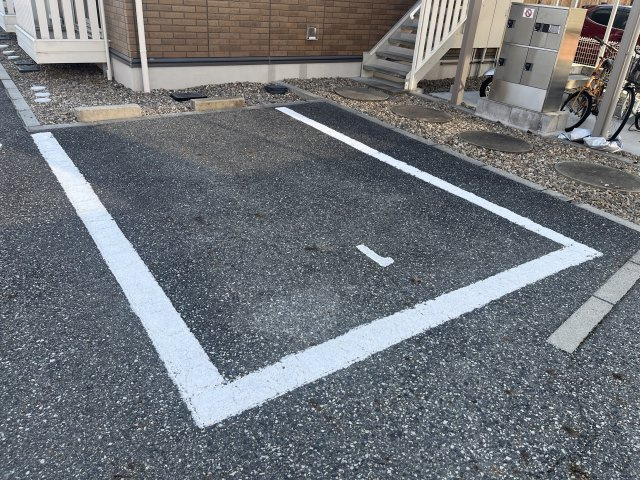 ベルクール大塚の駐車場