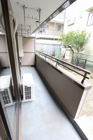 ファインファースト久地のバルコニー