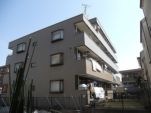 ファインファースト久地の外観