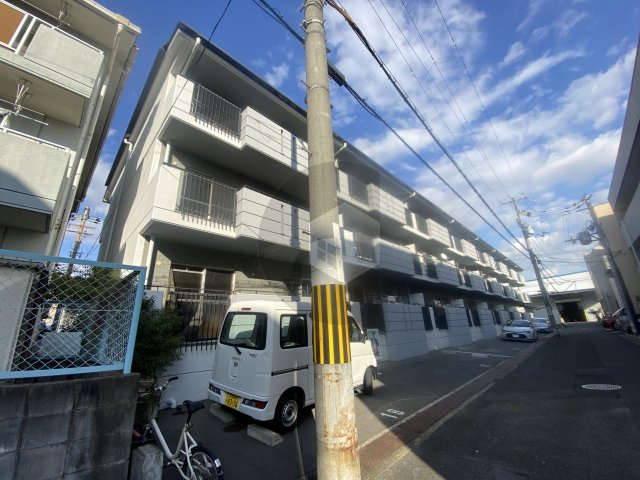 ウェルシーハイム川本の外観