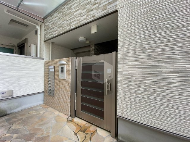 フジパレス高井田西1番館のロビー