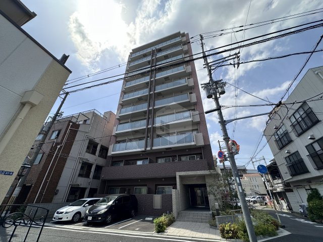 スタシオン俊徳道の外観