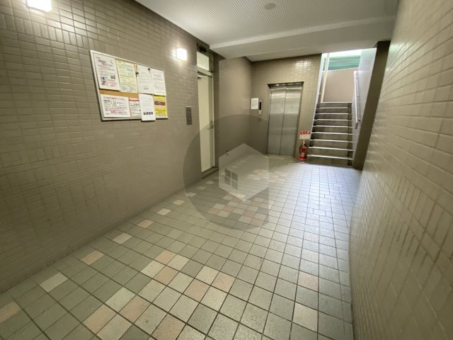 オルゴグラート長田のロビー