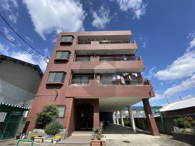 東大阪市西堤楠町３丁目の賃貸マンションの外観