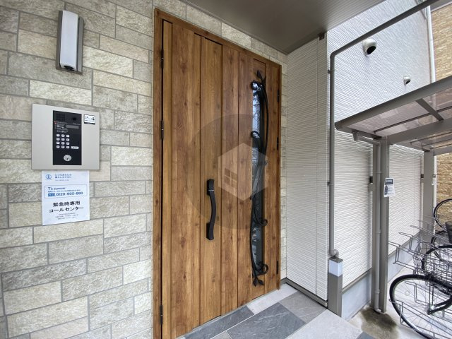 ピレーネ近江堂のエントランス