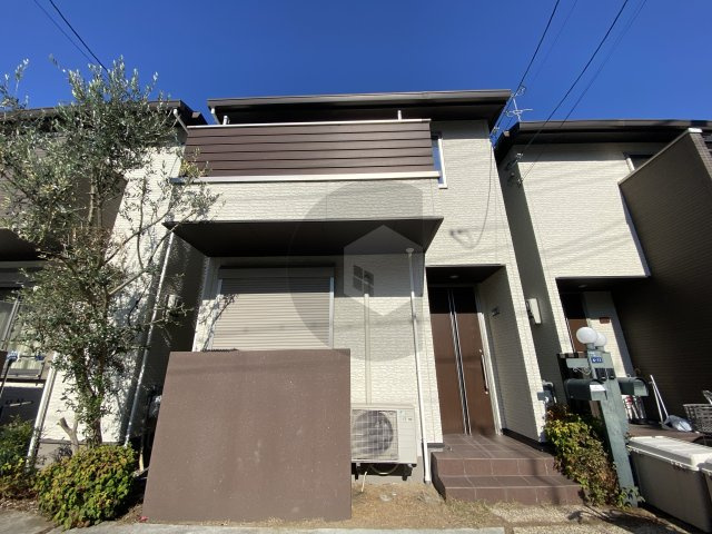 足代南戸建貸家（布施賃貸）の外観