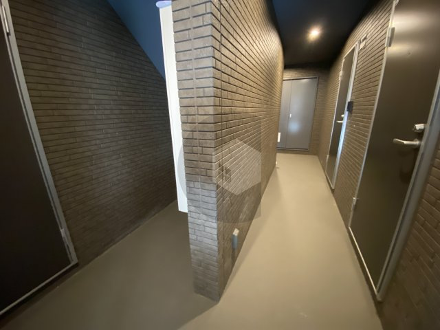 東大阪市友井４丁目のアパートのロビー