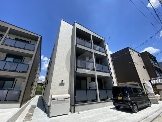 東大阪市友井４丁目のアパートの外観