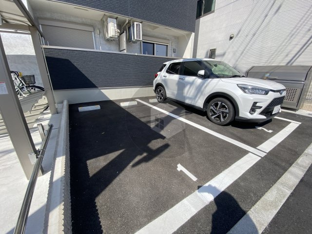 フジパレス花園本町の駐車場