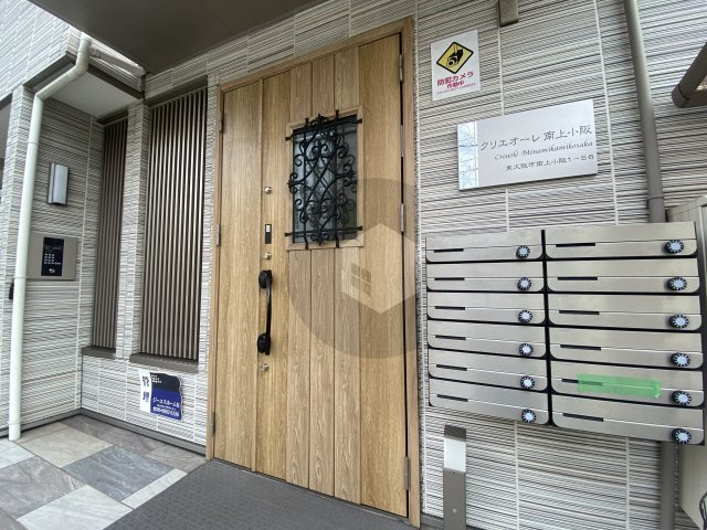 クリエオーレ南上小阪のエントランス