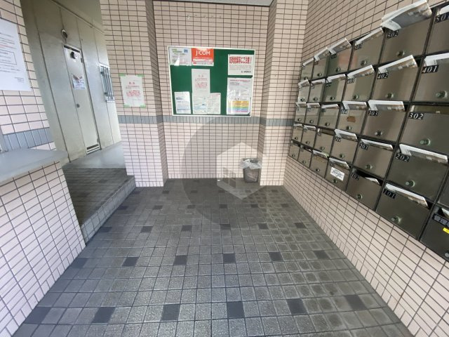 Mプラザ菱江のロビー