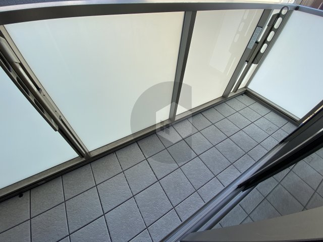 シャーメゾン菱屋東のバルコニー