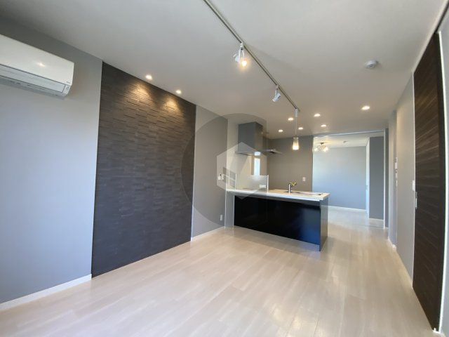 シャーメゾン菱屋東の居間・リビング