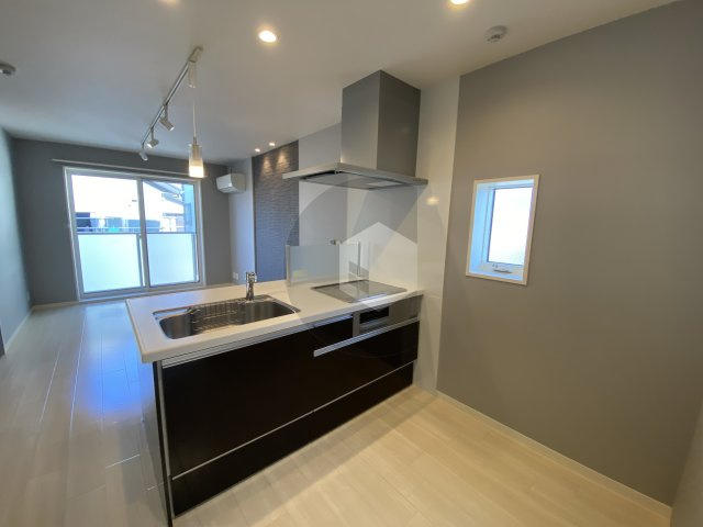 シャーメゾン菱屋東のキッチン