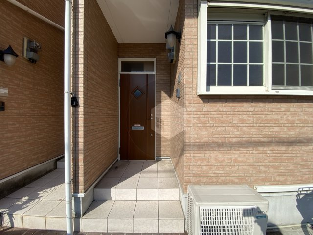 Mio・高井田壱番館のエントランス